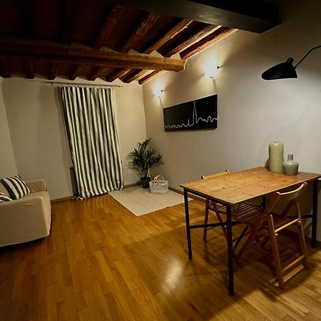 Maison Vert Appartamento In Centro Storico A Modena Buitenkant foto